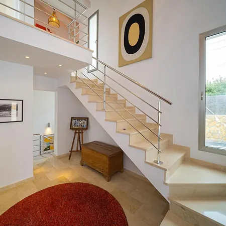 Casa Delfin וילה מוריירה